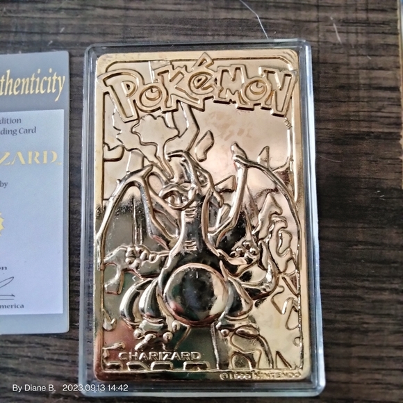 23K Gold Plated Trading Charizard Pokemon Card - Picture 1 of 7